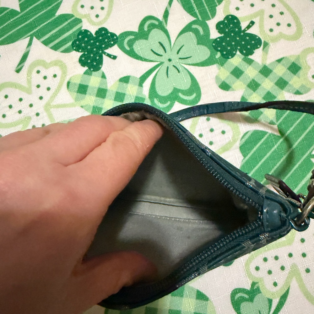 Coach wristlet - Picture 4 of 4